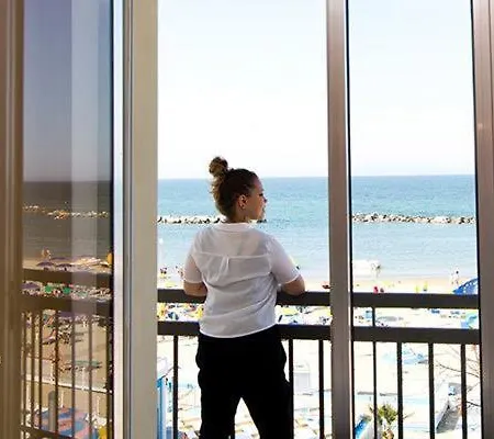فندق Ideale Mare 3*