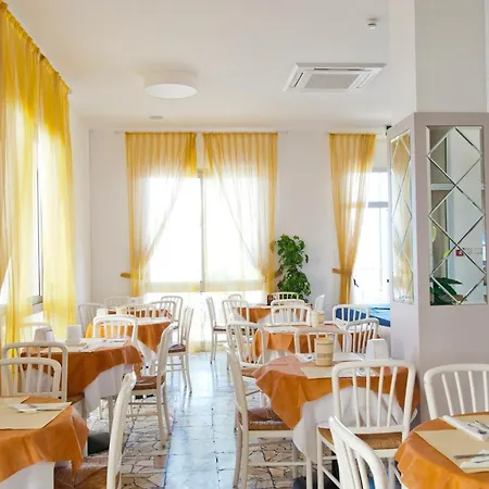 Ideale Mare ホテル 3*